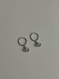 Image 3 of Silver shell pearl hoops