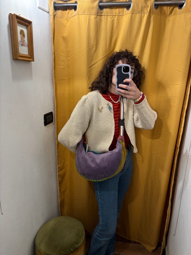 Image of Big Banana viola/avio