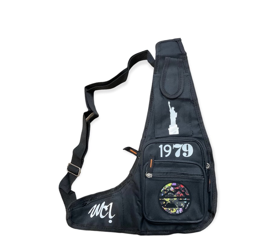Image of Arctic Seven Sling Bag (Black/MultiColor)