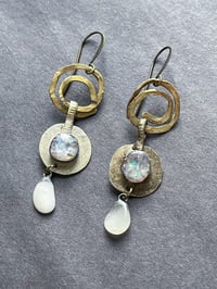Image 1 of Opal resin earrings (brass)