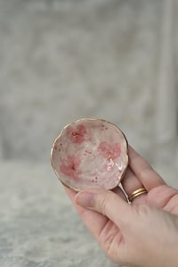 Image 1 of Viola ring dish