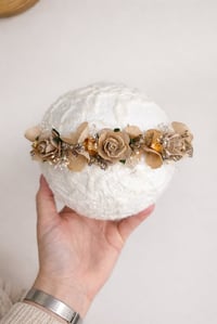 Image 1 of mini halo flowers taupe