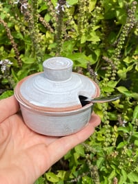 Image 1 of Seasoning lidded pot with spoon hole