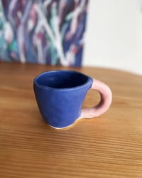 Image 1 of CARTOON MUG 𓊤 (blue + pink)
