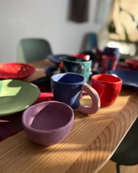 Image 5 of CARTOON MUG 𓊤 (blue + pink)