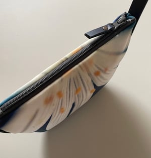 Image of Stitchwort flower, crossbody velvet bag