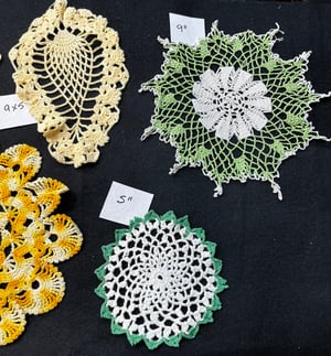 Image of Lot of 7 Yellow, Gold & Green Vintage Cotton Doilies