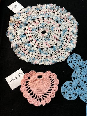 Image of Lot of 5 Blue, Pink & White Vintage Cotton Doilies