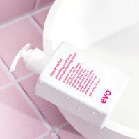 Mane Tamer Smoothing Conditioner 300ml