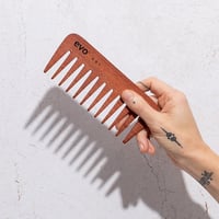 Roy The Detangling Comb