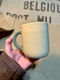 Image 3 of ‘Red Mare Mug’ Horse Mug (2)