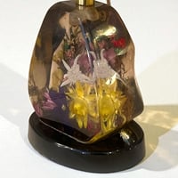 Image 7 of Lampe vintage en résine transparente  inclusion de fleurs séchées années 70 abat-jour toile 