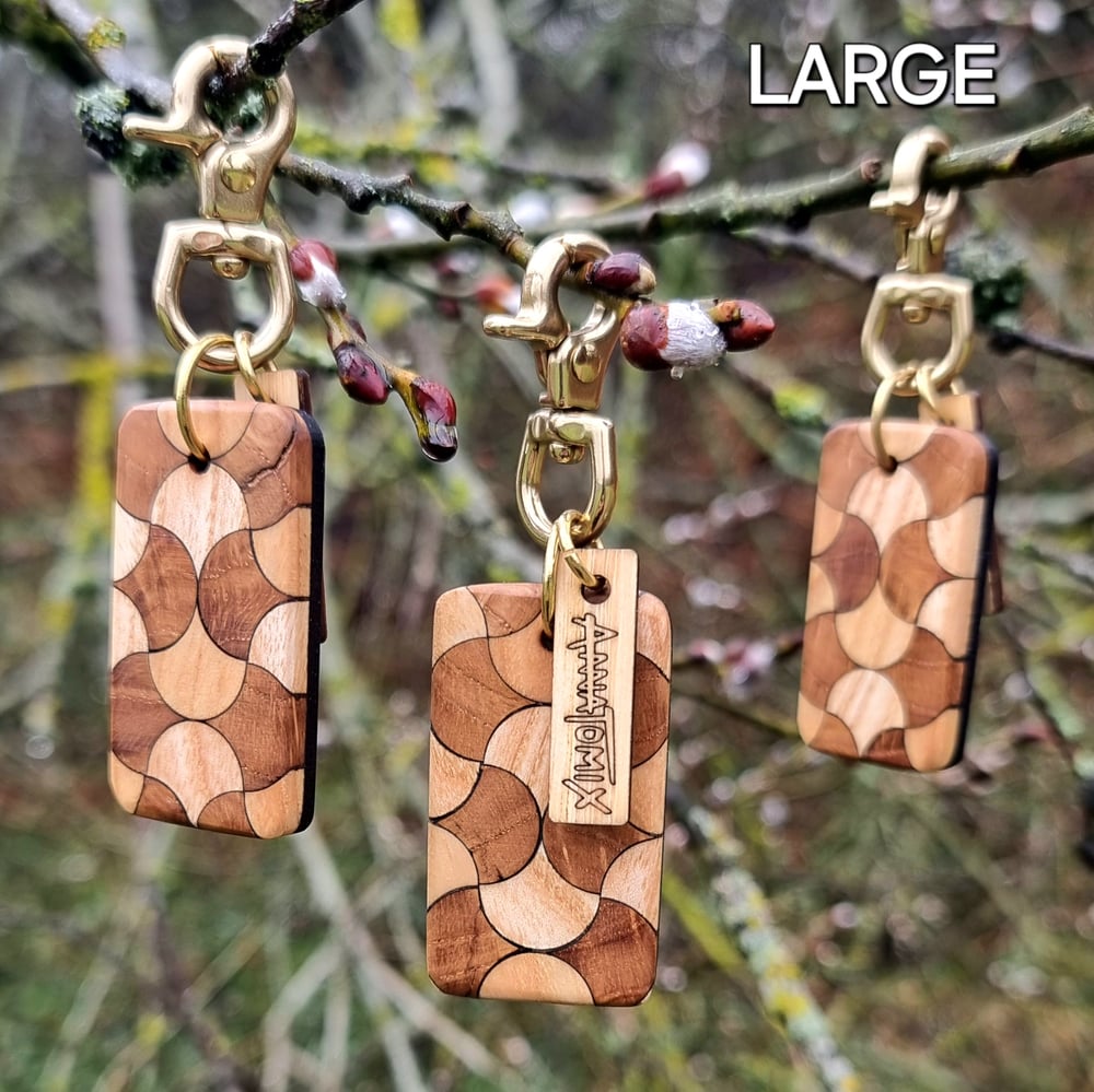 Image of Limited - Fan Tile and Brass Keyring