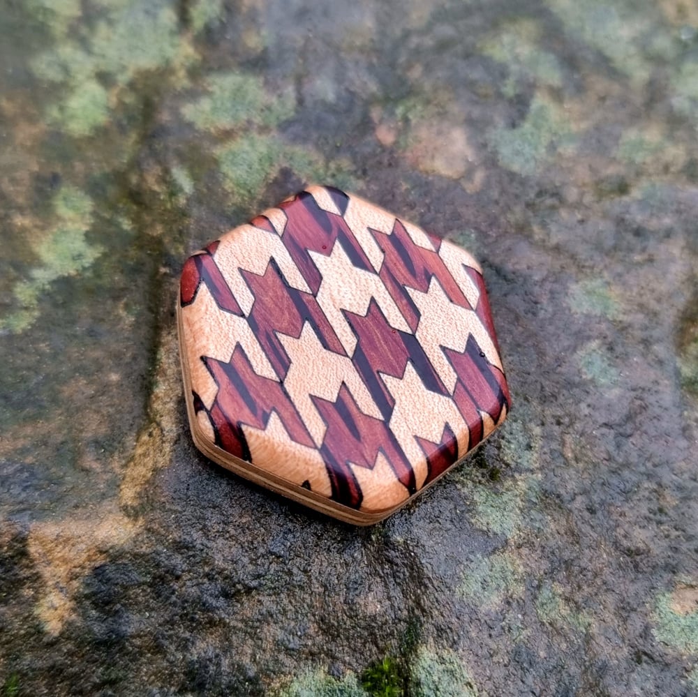 Image of Limited - Houndstooth Magnet 