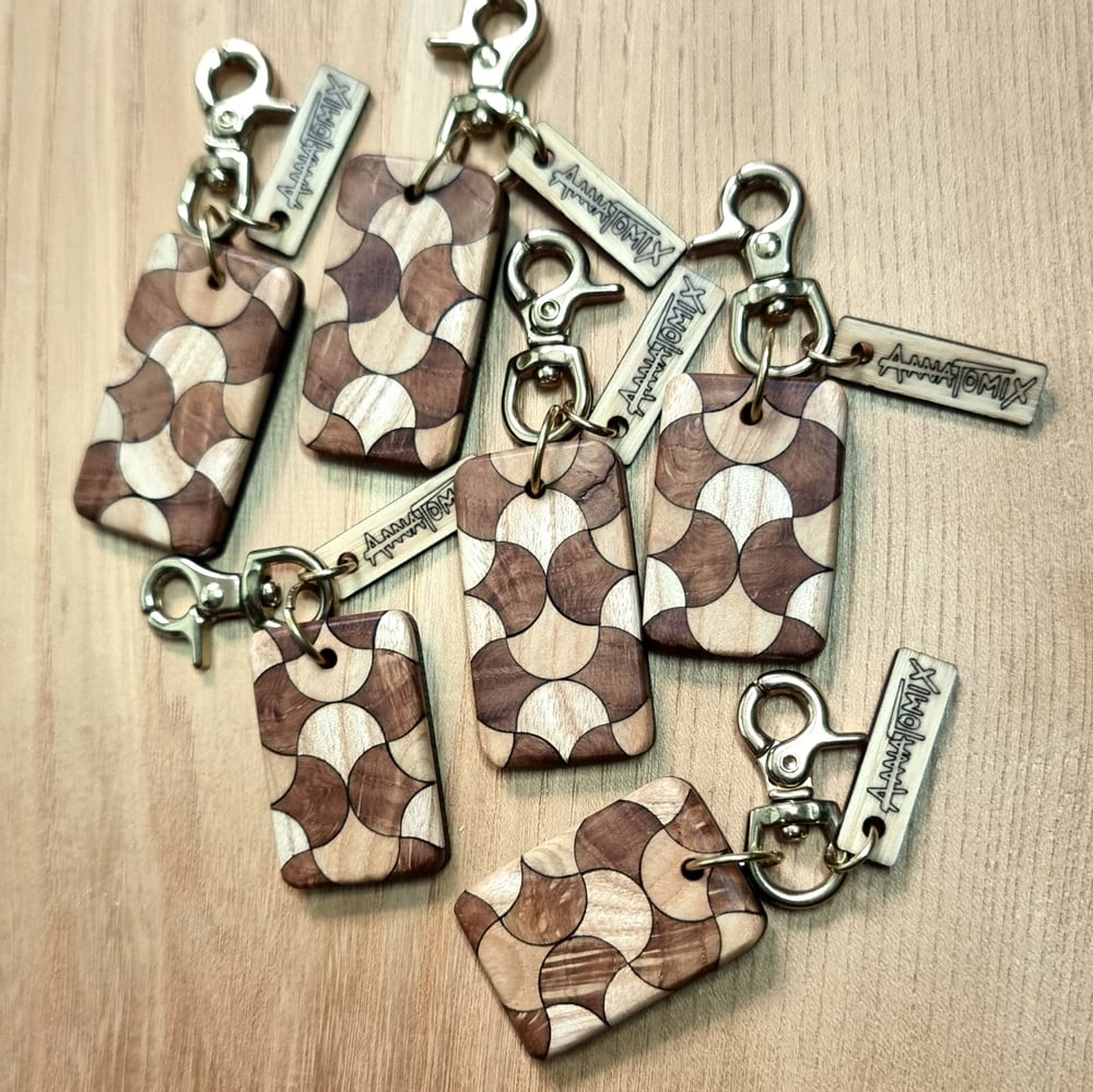 Image of Limited - Fan Tile and Brass Keyring
