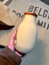 Image 4 of ‘Belgian Mule’ Vase