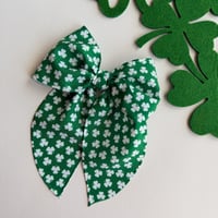 Image 1 of Tossed Clovers Bow