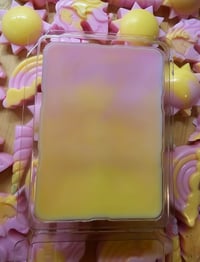 Image 2 of Yummy Gummy -A Rocky Top Wax Works exclusive custom houseblend fragrance 