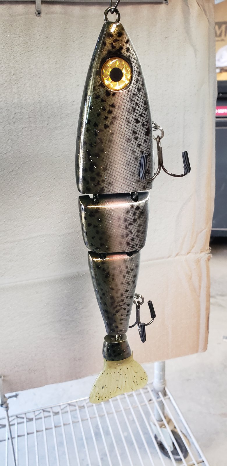 Image of 11 inch FLOATING 5ozs  Cut Tail. Scaled Light Trout.