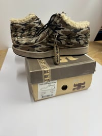 Image 2 of IPath Cats size 7