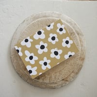 kinshipped - Anenome Flower Notecard in Black, Beige and Cream