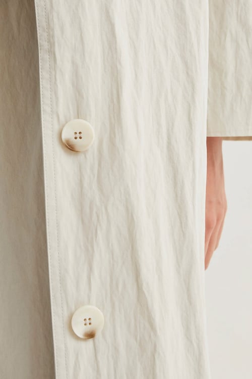 Image of 4- Gabardina Blanco Roto