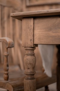 Image 2 of La table Gisèle