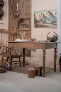 Image 1 of La table Gisèle
