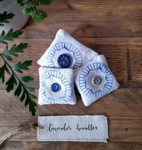 Image 5 of Lavender Bag Bundle – Blue Circle Design with a Blue Ceramic Button