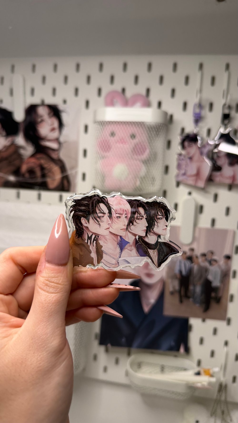 Image of PINS SEONGHWA GLITTER 