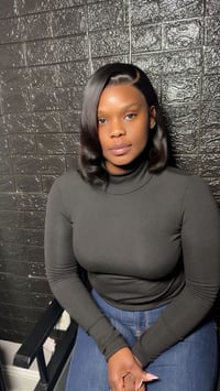 Image 2 of Bob lace front 13*4