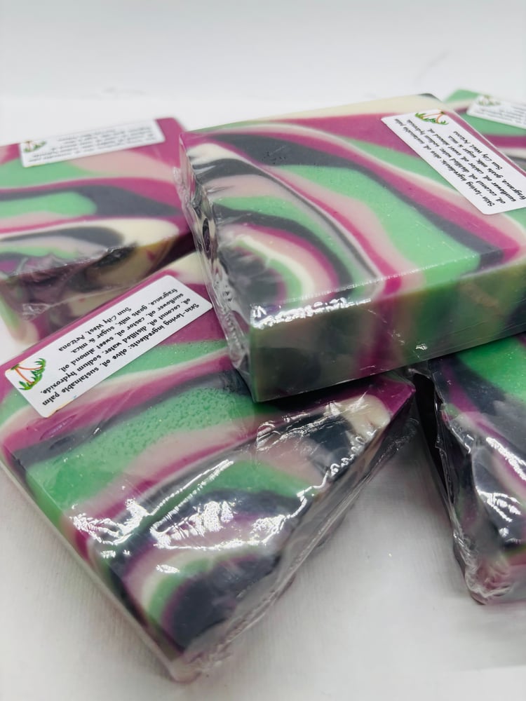 Image of Blackberry & Magnolia