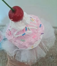 Image 9 of Ice cream fascinator 