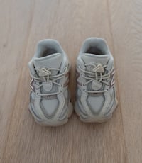 Image 4 of New Balance 9060 toddler US5
