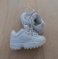 Image 2 of Fila toddler size US6