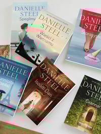 Image 5 of Danielle Steel (8)