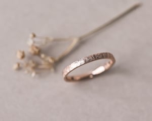 Image of 18ct rose gold 2mm flat court Horn Texture ring