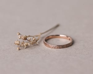 Image of 18ct rose gold 2mm flat court Horn Texture ring