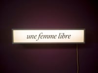 Image 2 of Une femme libre