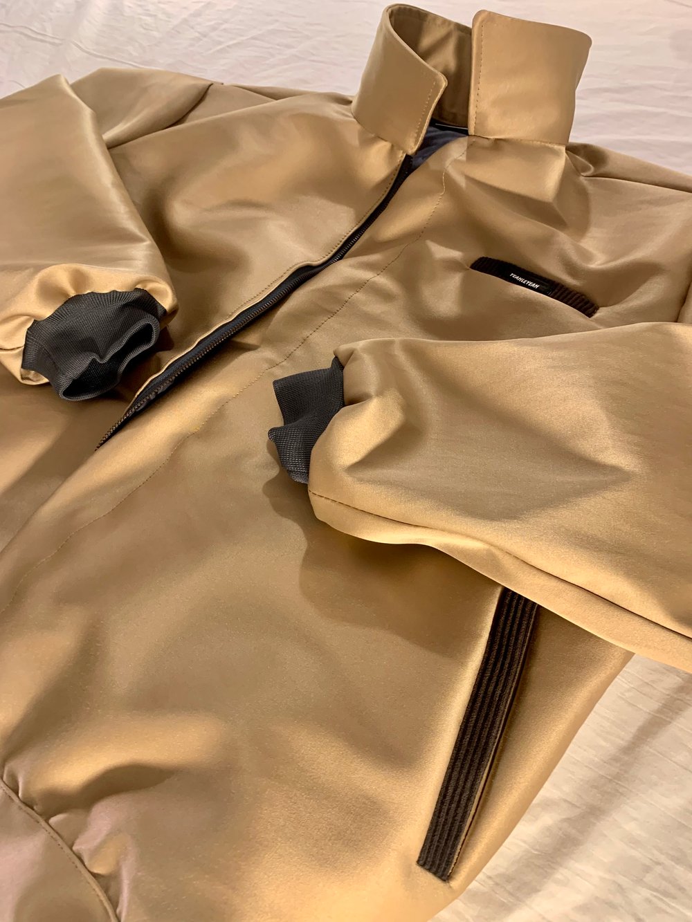 -  JACKET SERIES - THE CREME ONES