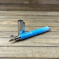 Image 9 of Ice Blue Acrylic Magnetic Cap Zen Style Fountain Pen