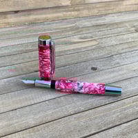 Image 8 of Large Alder Pinecone Fountain Pen with Medium Nib