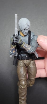 Image 9 of Leon S. Kennedy Re9 kit