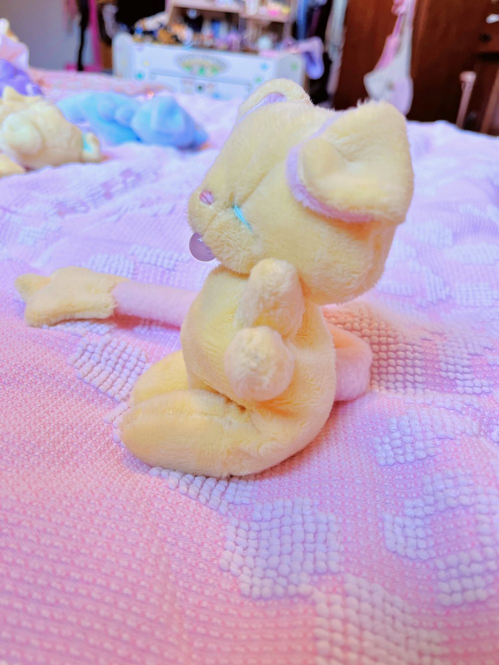 Image of Hugg-A-Me Babey! Yellow + Purple Binkie