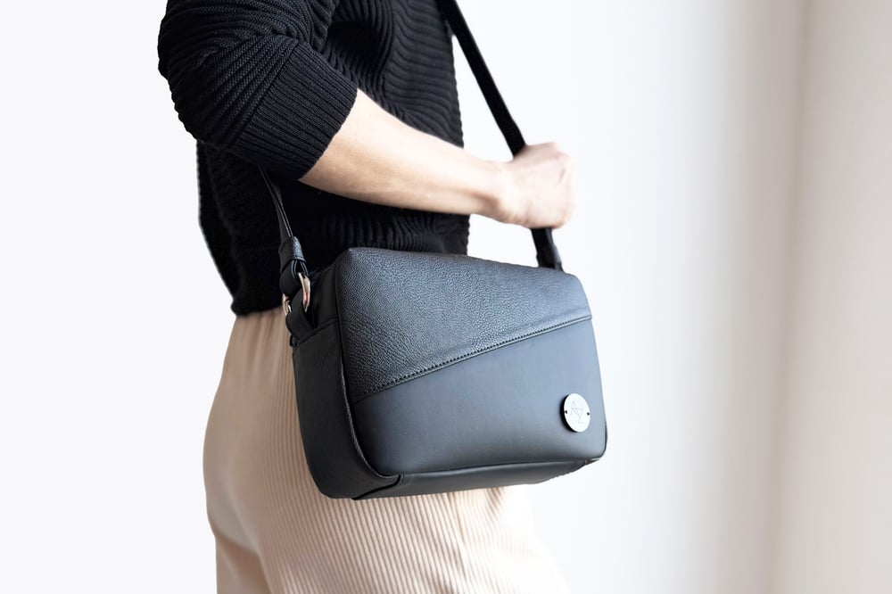 Image of Box Bag Black