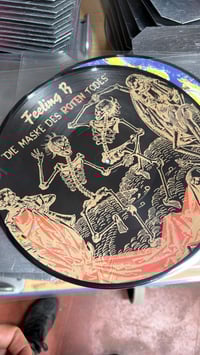 Image 1 of PRE-ORDER- FEELING B Die Maske Des Roten Todes