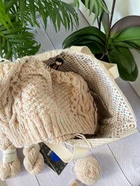 Image 3 of  Sac à projets Taille L -Cueillette des oursons patchwork 