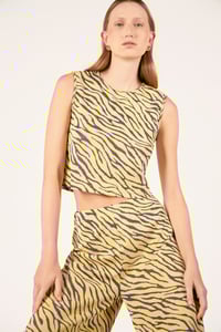 Image 1 of TOP MEG ZEBRA GIALLO