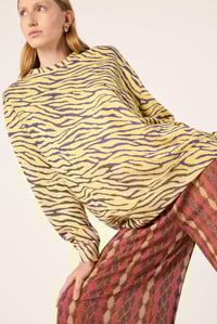 Image 1 of MAGLIA MELODIE ZEBRA GIALLO