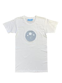 Image 2 of T-shirt en coton blanc avec lune en denim #2